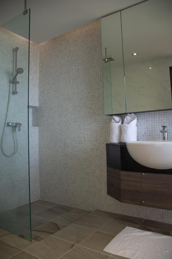 מלון Phuket Santosa Detox Retreat מראה חיצוני תמונה